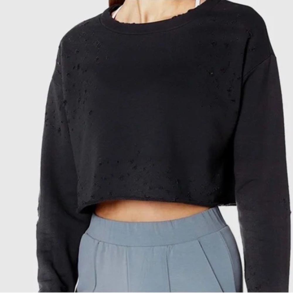 Alo Yoga Fierce Distressed Crewneck Cropped PulloverSweatshirt Black